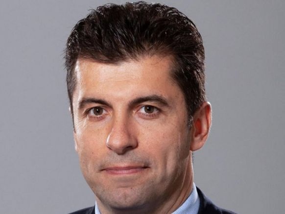 Преди час разбрах че новото назначение което направихме от професионални